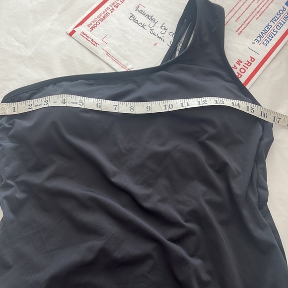 Laundry By Design Swim
One shoulder. Gently used. - Picture 10 of 13